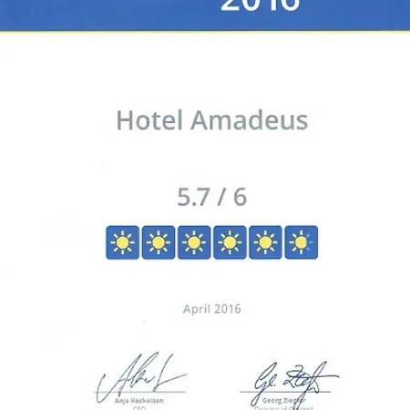 Hotell Hotel-restaurant Amadeus 3*